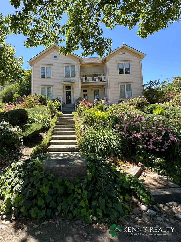 Primary Photo - 3 Bedroom, 3 Bathroom Ranch Home in Petaluma