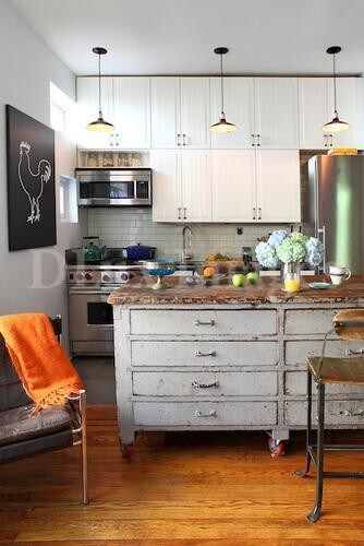 Building Photo - 224 E 17th St