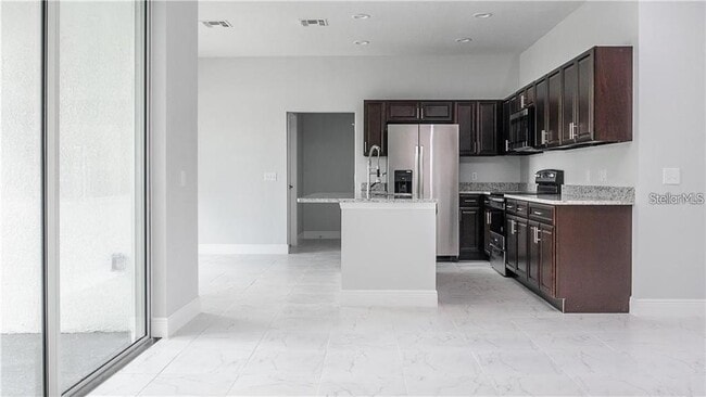 Building Photo - 1 Flatfish Dr