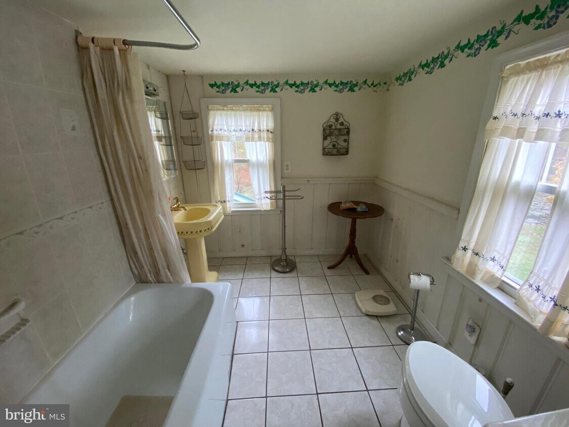 50 Snowden Ln, Mohnton, PA 19540 House Rental in Mohnton, PA