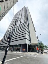 Building Photo - 235 W Van Buren St