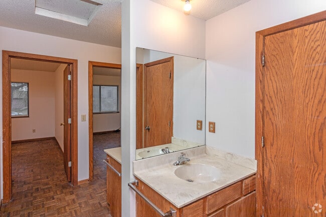 5BR, 1BA - 1,950SF - Vancleve Townhomes