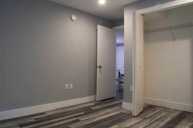 Dormitorio 1 - 1652 NW 1st St