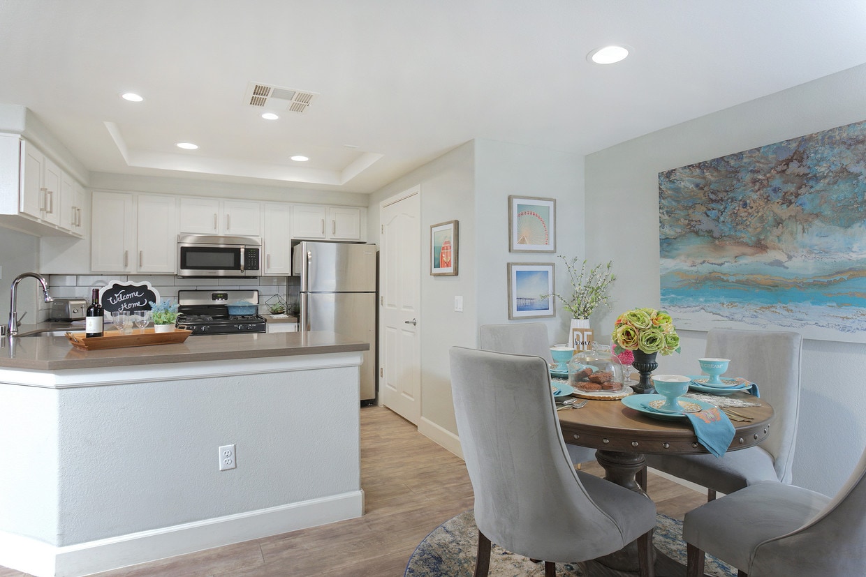 San Melia - 14435 S 48th St Phoenix, AZ 85044 | Apartments.com