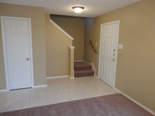 Foto del edificio - 3041 Coolwood Lane