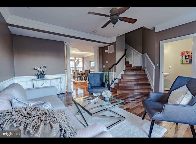 Sala de estar - 906 Oldham St