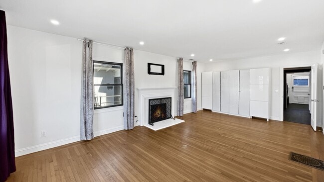 Photo - 22nd760 Apartment