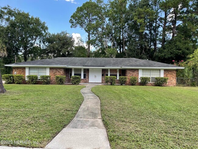 Foto del edificio - 5391 Golf Course Dr