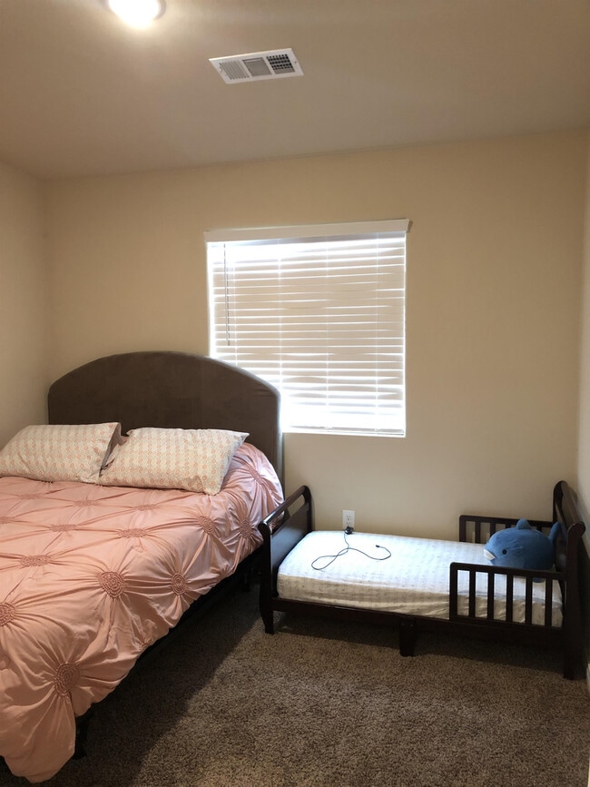 Building Photo - 6108 Arlitos St