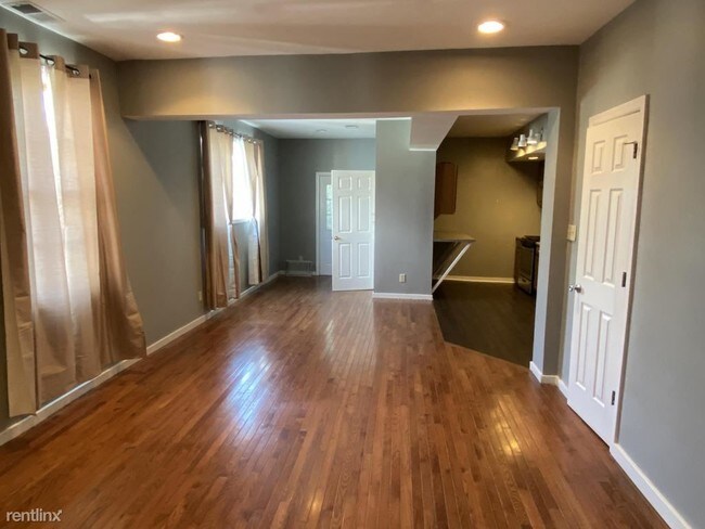 Foto del edificio - 2 br, 2.5 bath House - 49 Albert St