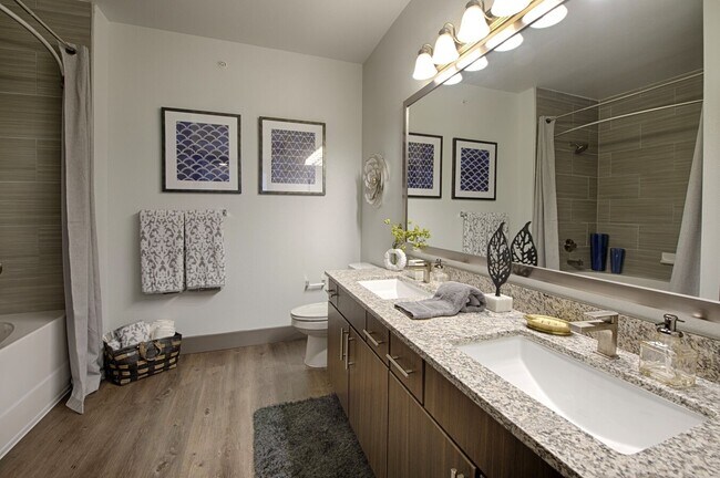 Foto del edificio - Your Perfect Place with 1 Month Free Rent!
