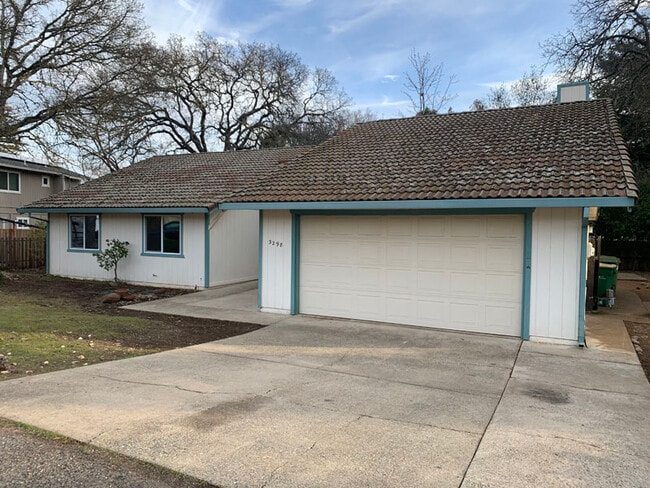 Building Photo - 3298 Kato Ct