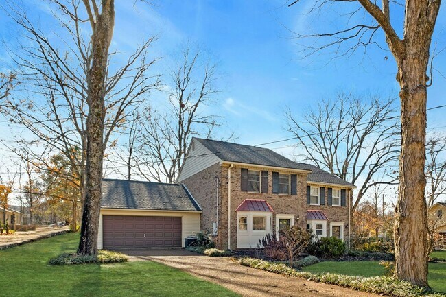 Photo - 1005 Glendale Ln Townhome