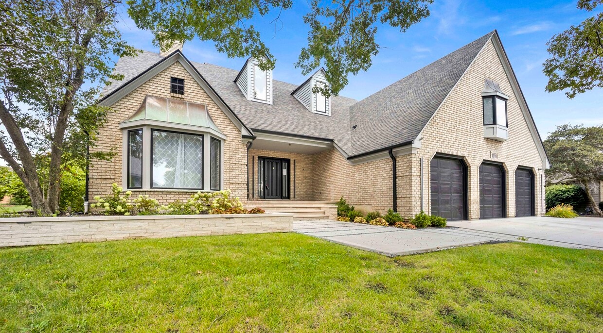 Primary Photo - 4070 Palmer Ct