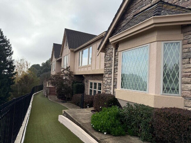 Foto del edificio - Morgan Hill Foothills Home