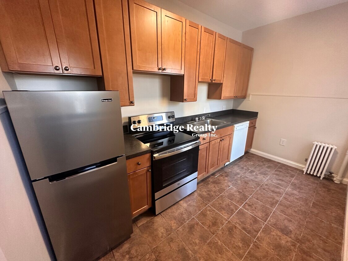 Foto principal - 1033 Massachusetts Ave