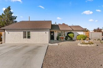 Building Photo - 310 Cll Quieta NE