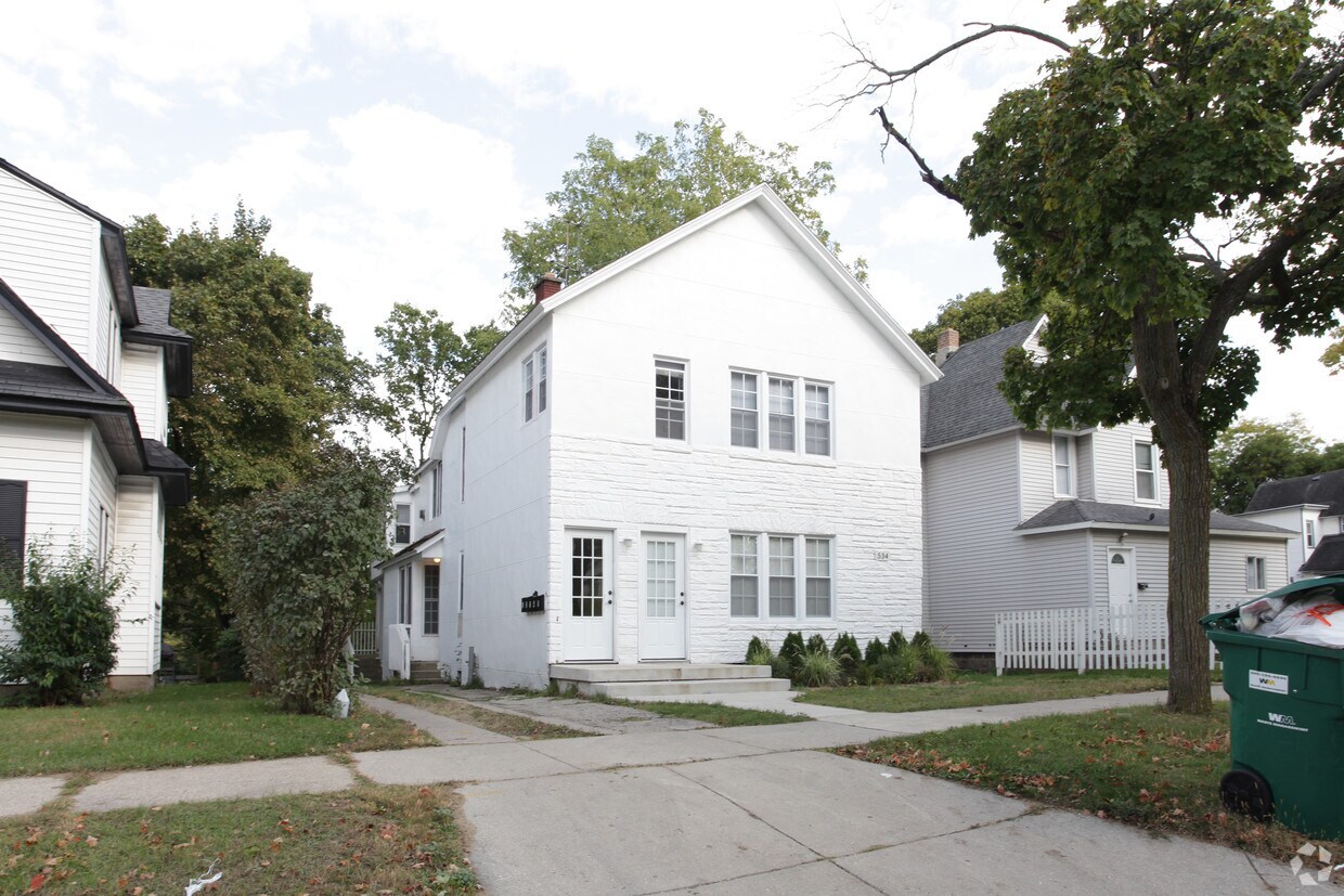 534 Clancy Ave NE, Grand Rapids, MI 49503 Apartments in Grand Rapids