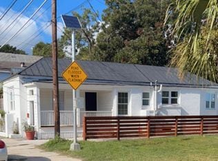 Building Photo - 8 Hagood Ave