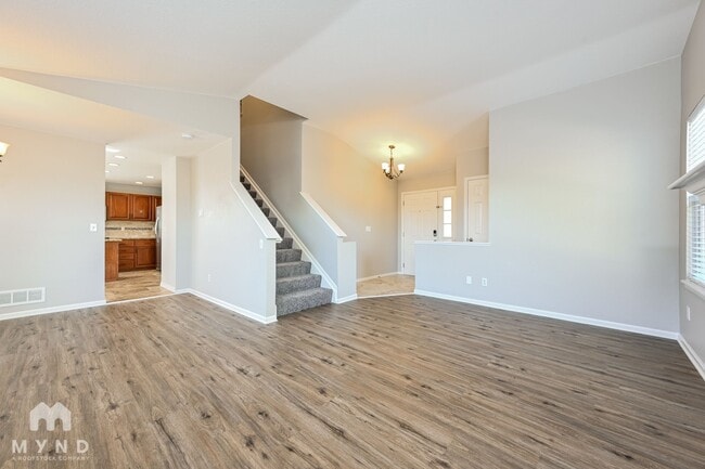 Foto del edificio - 19609 E Elk Creek Dr