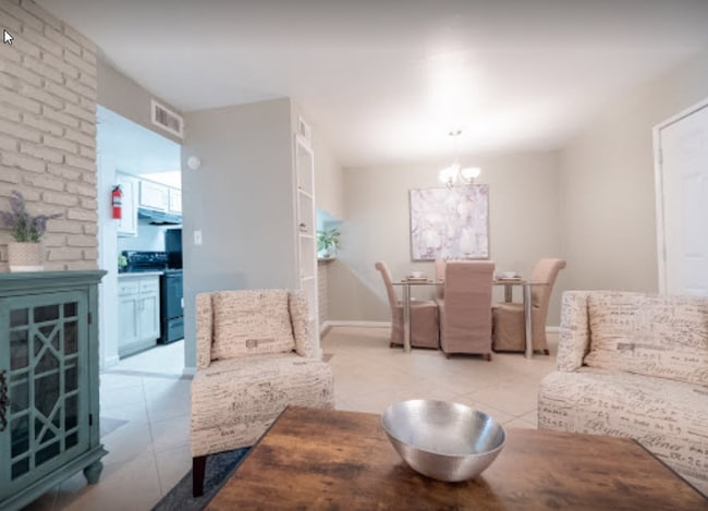 Harwin-0010 - Copy.jpg - 7637 Harwin