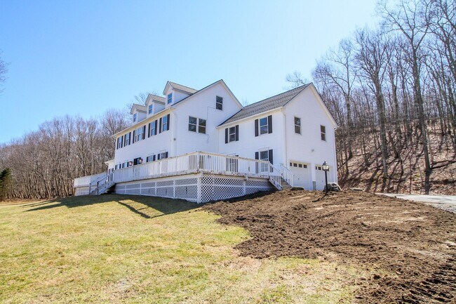 Building Photo - 390 Birch Hill Rd