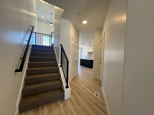 Foto del edificio - 5280 Acacia Dr
