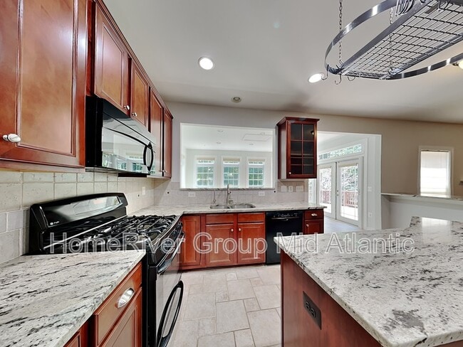 Building Photo - 16475 Kramer Estate Dr