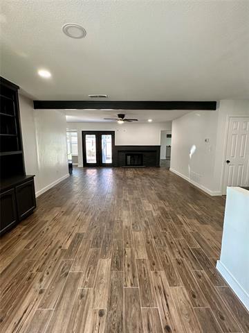 Foto del edificio - 120 Lakeway Dr