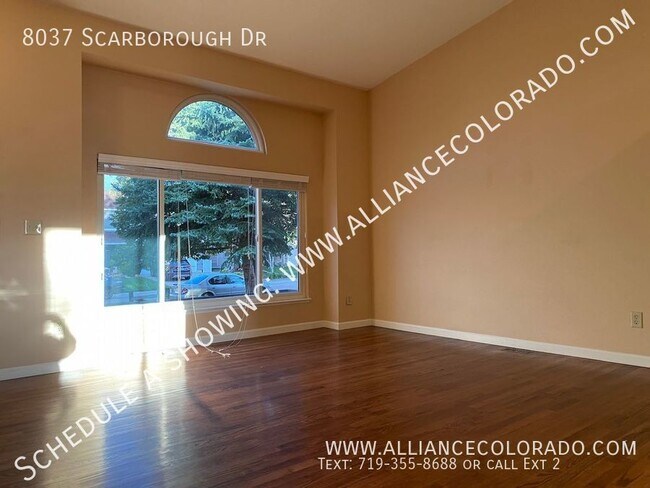 Foto del edificio - 8037 Scarborough Dr