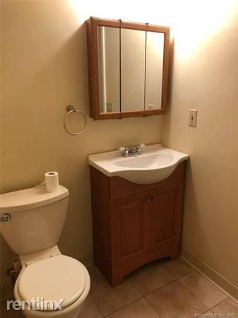 Building Photo - Studio, 1 bath Condo - 839 Main Street