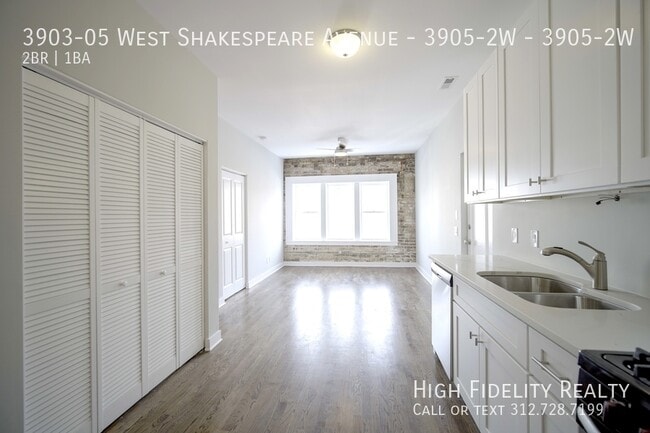 Building Photo - 3903 W Shakespeare Ave