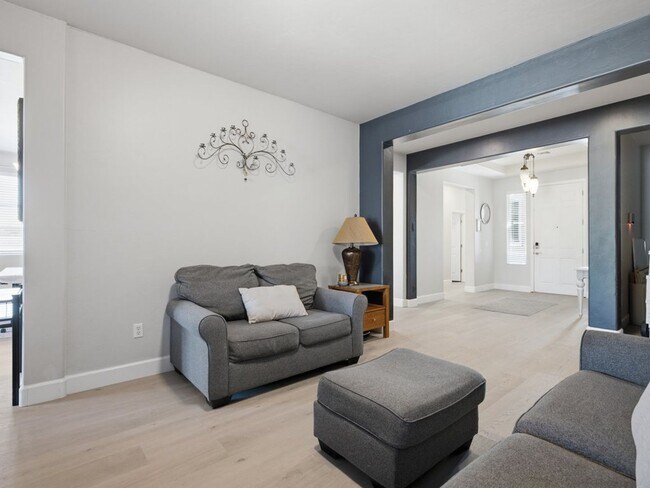 Building Photo - Spacious Cul-de-Sac Living with Modern Comforts & Community Perks