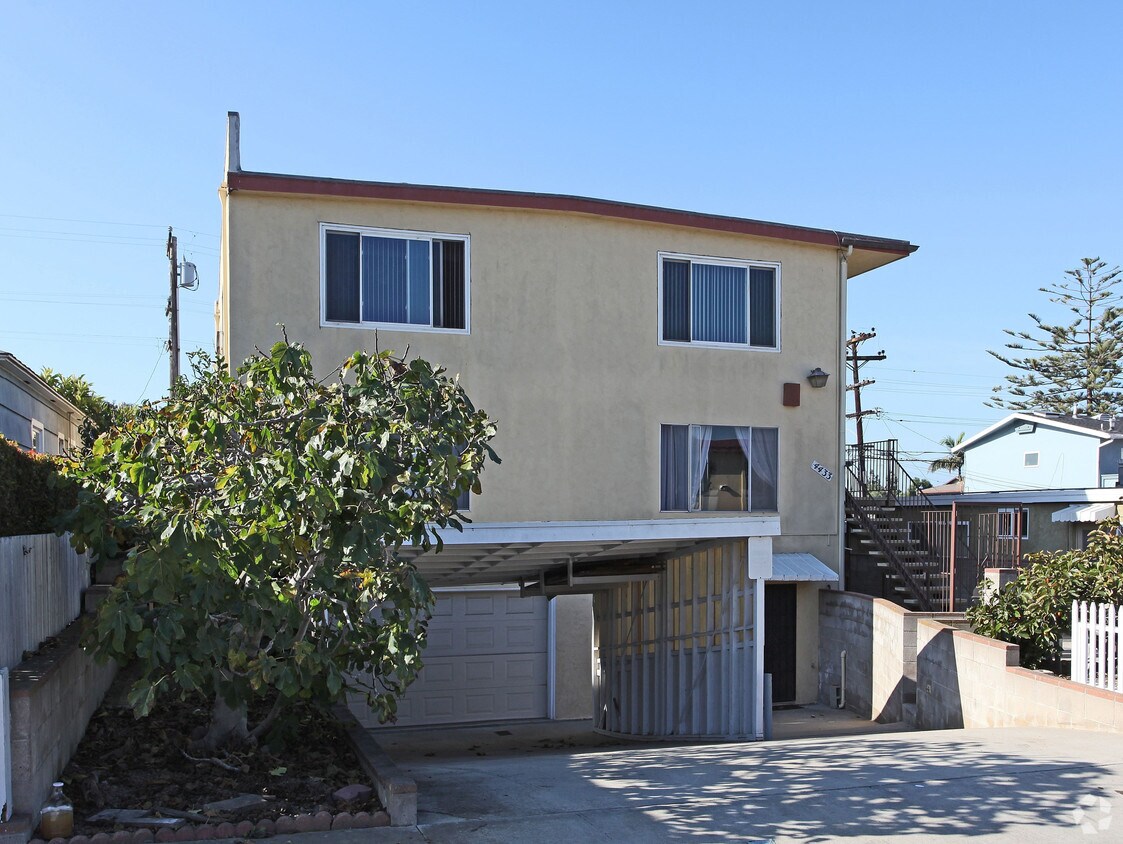 Building Photo - 4433 Montalvo St