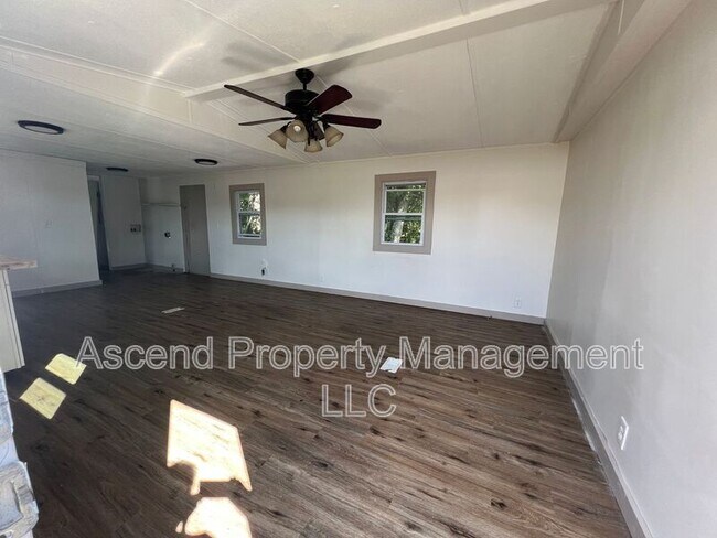 Building Photo - 65 El Fredda Ln