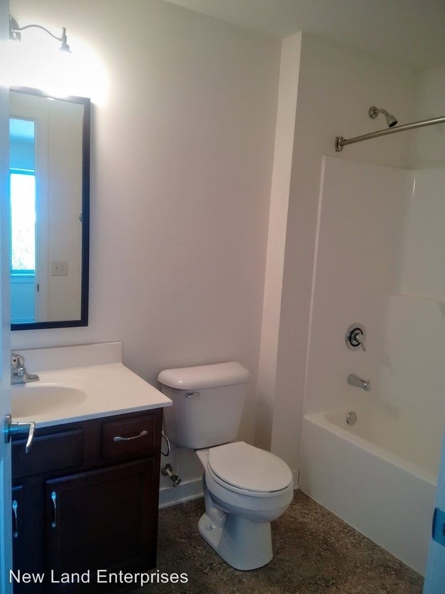 1419 E Albion St, Milwaukee, WI 53202 Condo for Rent in Milwaukee, WI