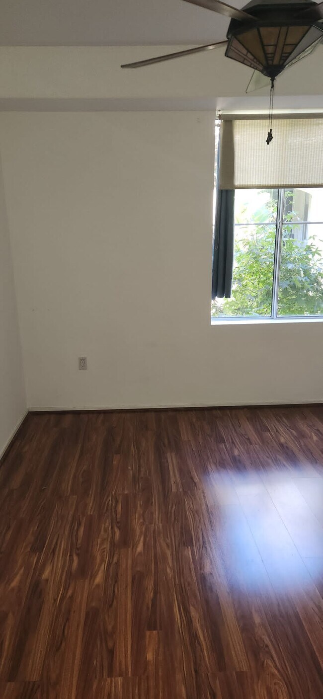 3216 Watermarke Pl Unit 3216 Watermarke Pl, Irvine, CA 92612 Condo