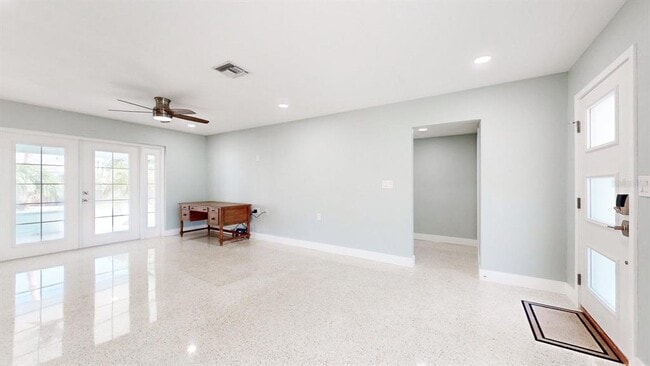 Foto del edificio - 10133 4th St E