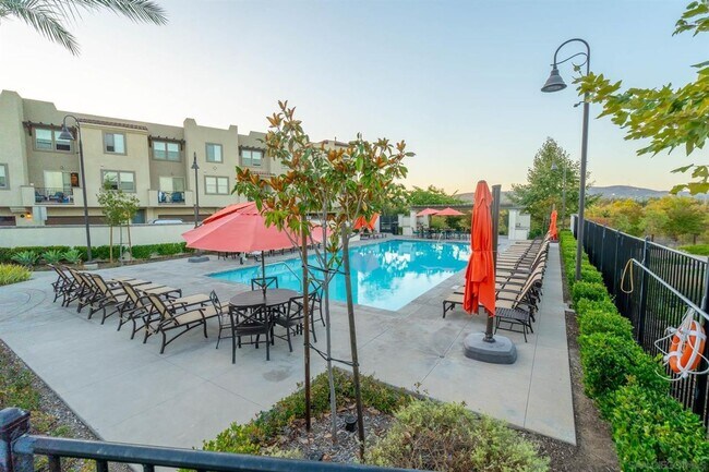 Foto del edificio - Riverview Townhome in Santee