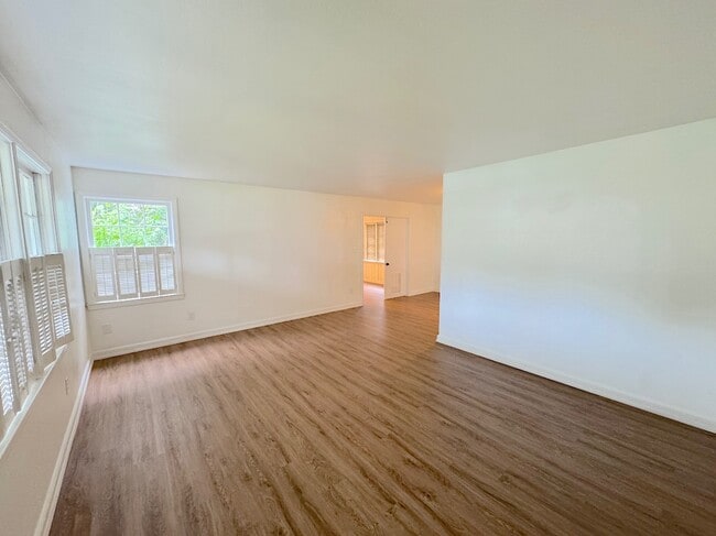 Foto del edificio - 1406 E 51st St