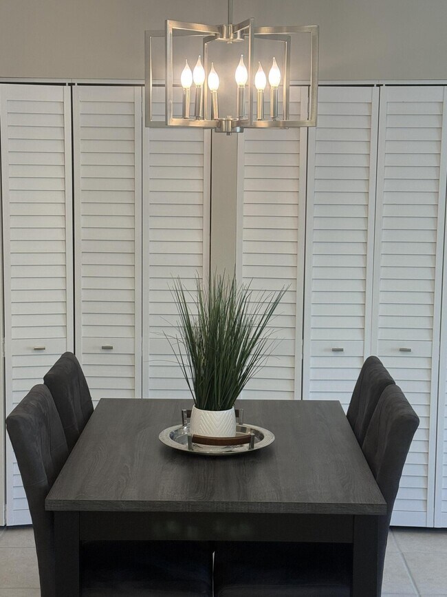 Foto del edificio - 3957 NW Cinnamon Tree Cir