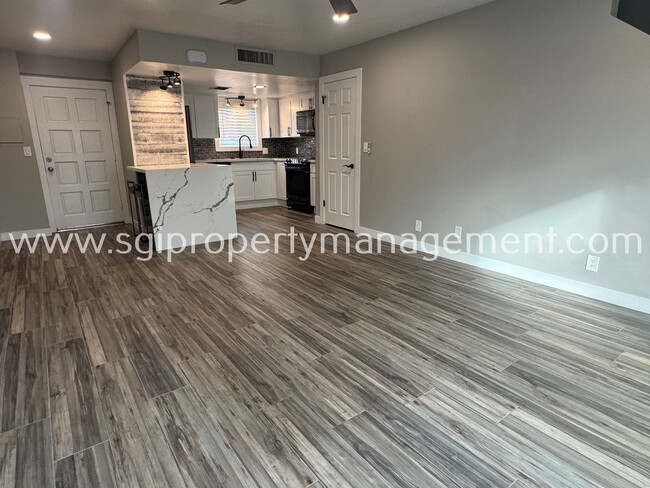 Foto del edificio - Completely remodeled Scottsdale home for rent