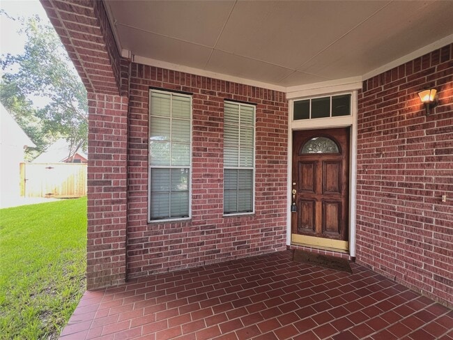Foto del edificio - 22511 Parkvine Ln