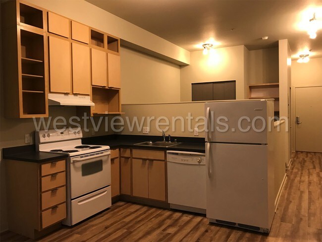 Foto del edificio - 1225 Railroad Ave