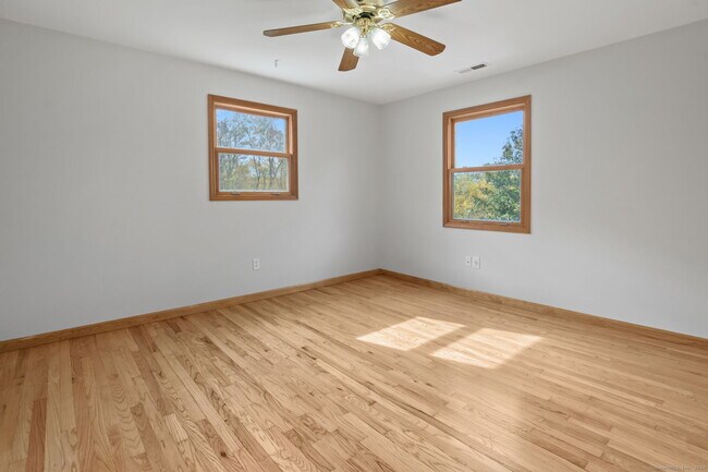 Building Photo - 294 Turkey Roost Rd