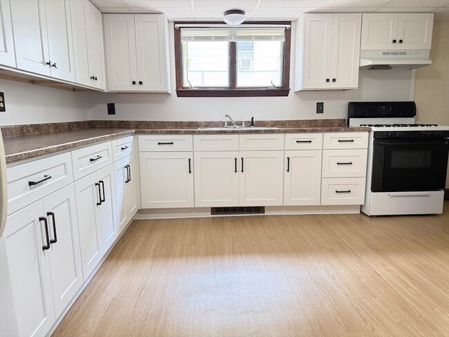 Photo - 21 W Carpenter Street Unit B Apartment