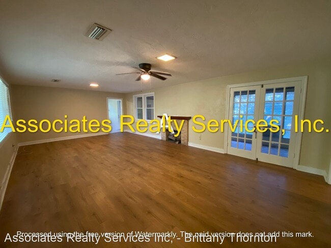 Building Photo - 4 br, 2 bath House - 1105 NW 14th Ave