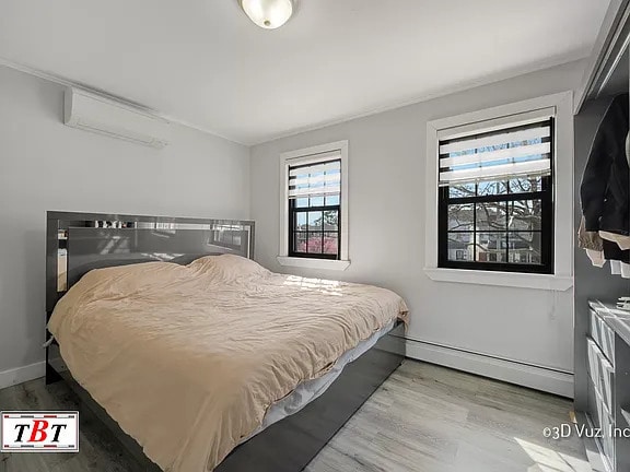 Building Photo - Newly Renovated Beauty in Marine Park.