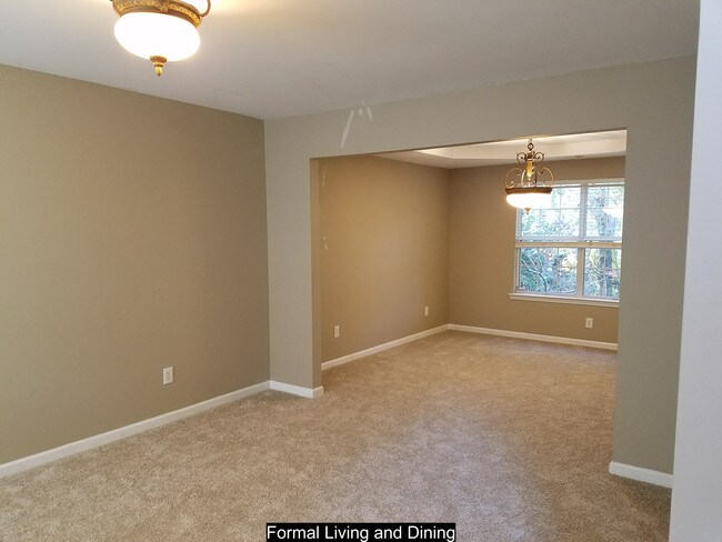 Building Photo - 1325 Millstone Dr