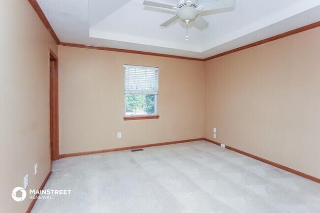 Building Photo - 1713 NE Stonewood Dr